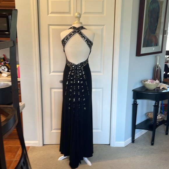 Prom Dress-Hailey Logan by Adrianna Papell - Picture 2 of 6
